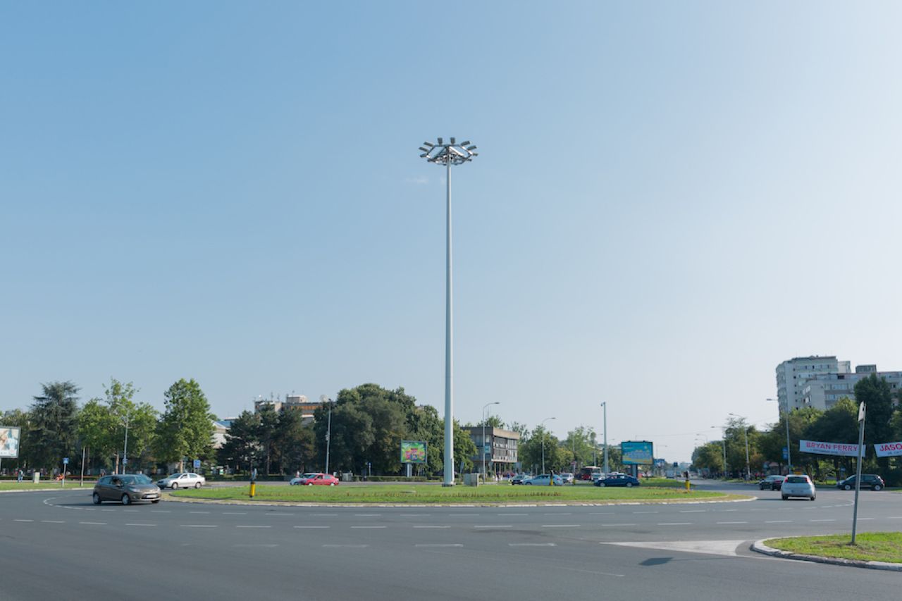 Treća sreća: Prvo pozorište među novobeogradskim soliterima